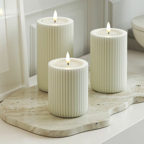 LED-Blockljus vit "randigt" UNIQUE Candles