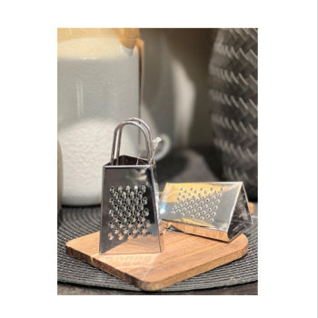 Litet rivjärn till ost eller doftvax